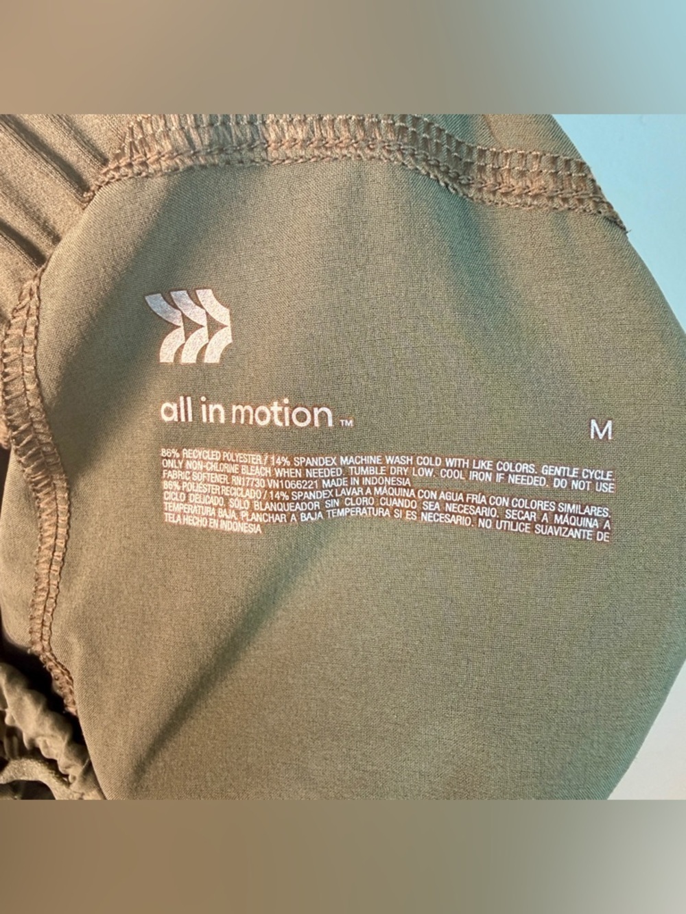 All In Motion Running Shorts Size M — Olive Green Zip Pocket Liner Shorts - Picture 4 of 7